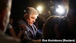 Ish-kryeministri Robert Fico ka arritur gjithmonë të menaxhojë rrethin e të qenët relativisht properëndimor në Bruksel, vetëm për të përhapur një mesazh tjetër në Bratislavë.