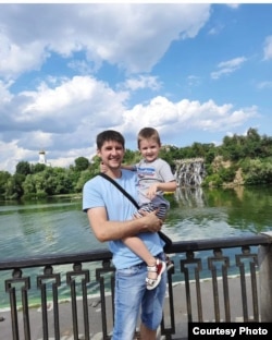 Артем Єрашов з татком Володимиром. Фото: з особистого архіву родини (папка Артема)