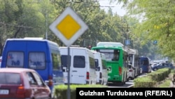 Тамбашавии нақлиёт дар Бишкек. Акс аз бойгонӣ