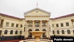 Башкы прокуратуранын имараты.