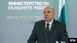 Министърът на външните работи Николай Милков