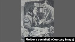 ﻿Ministrul asigurărilor sociale al RSSM, O. V. Bikova, ii înmânează Anei Osipova cadoul lui Ho Chi Minh, 1963