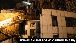 Через нічну атаку військ РФ по Одещині є влучання у припортову інфраструктуру, руйнування морського вокзалу в Одесі, будівлі привокзального готелю, зерносховища