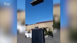 Az ukrán férfi úgy tesztelte saját készítésű bunkerét, hogy egy egytonnás súlyt dobott rá