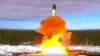 O rachetă balistică intercontinentală Sarmat este lansată din Plesețk, în nord-vestul Rusiei, în aprilie 2022.