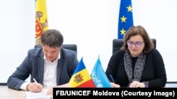 Reprezentanta UNICEF în Moldova, Maha Damaj, și ministrul Infrastructurii și Dezvoltării Regionale, Andrei Spînu, au semnat Planul de Acțiuni 2024 - 2025.