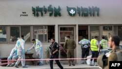 Ekspertët izraelitë të forenzikës, në vendin e sulmit të 20 qershorit 2023, në Bregun Perëndimor.