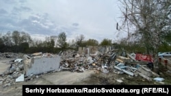 Наслідки ракетного удару армії РФ по селу Гроза у Харківській області, 6 жовтня 2023 року