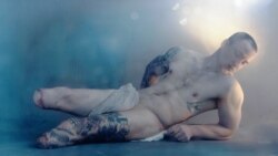 Fotograful ucrainean care transformă rănile de război în opere de artă