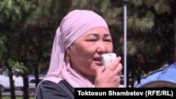 Cоодагер. Журналисттерге аты жөнүн айтууну каалаган жок.