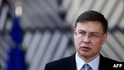 Potpredsednik Evropske komisije Valdis Dombrovskis u obraćanju novinarima u Briselu, 16. januar 2023.