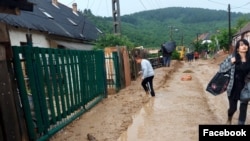 Sártenger a Hunyadi utcában, Recsken 2023. június 24-én