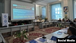 Дин иштери боюнча мамлекеттик комиссия өткөргөн жыйын. 