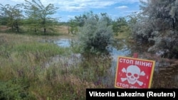 Mine i neeksplodirana municija trenutno su raspoređeni na 174.000 kvadratnih kilometara Ukrajine, naveo je ukrajinski predsjednik Volodimir Zelenski