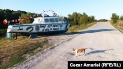 Dobrodošli u Čiliju Vekju, ispisano na brodu kod ulaska u grad.