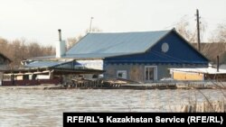 Суу каптаган айылдарлдын бири. Казакстан, 24-апрель 2024-жыл