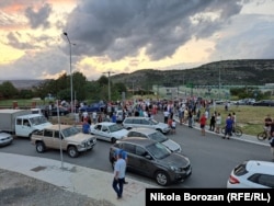 Učesnici protesta su blokirali saobraćajnice