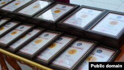 Бүтүрүүчүлөрдүн "Алтын сертификаты". Бишкек. 21-июнь, 2024-жыл.