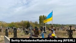 Понад 12 тисяч правоохоронців будуть забезпечувати порядок біля кладовищ у поминальні дні