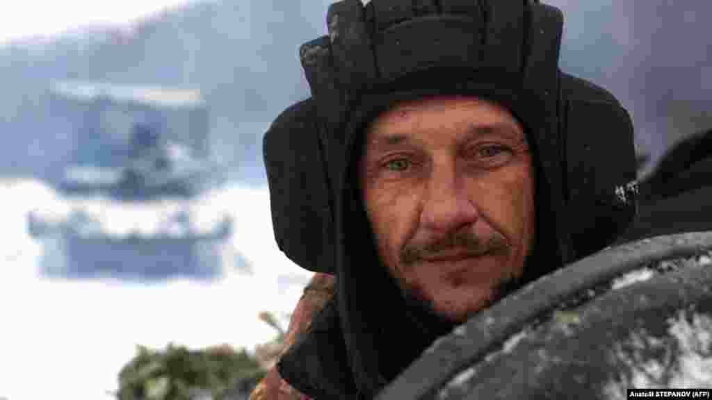 Në disa raste, vija e frontit nuk është shumë larg vendit ku ishte në prag të pushtimit në shkallë të gjerë të Rusisë, pas gati tetë vjetësh luftime në rajon.