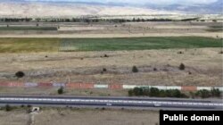 Кеминдеги мамлекетке кайтарылган 353,3 гектар жер.