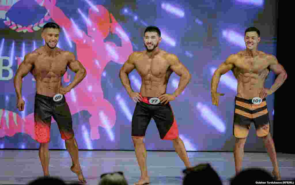 Бодибилдинг же культуризм кымбат спорттун катарына кирет. Атлеттер туура тамактанып, курамында белок бар протеин ичип, оор чоюн темирлерди көтөрүү менен булчуңдарын чоңойтуп машыгышат.&nbsp;