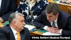 Kocsis Máté Orbán Viktorral a Parlamentben