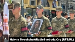 Похорон парамедикині батальйону «Госпітальєри» Ірини Цибух на псевдо «Чека». Львів, 3 червня 2024 року