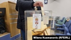 Andreas Šider je bio član posmatračke misije Evropskog parlamenta na izborima u Srbiji 17. decembra.