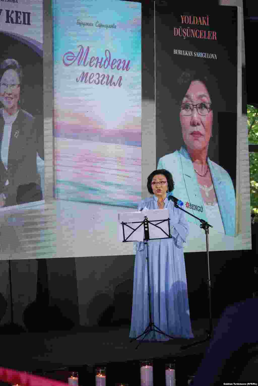 Бурулкан Сарыгулова &ldquo;Кыргыз Республикасынын маданиятына эмгек сиңирген ишмер&rdquo;, &ldquo;Алтын калем&rdquo; адабий сыйлыгынын лауреаты. &nbsp; 