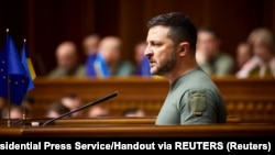 Володимир Зеленський пропонує з 14 лютого продовжити воєнний стан і відповідно мобілізацію на 90 діб.