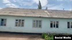 Токтогул райондук балдар чыгармачылык үйүнүн имараты.