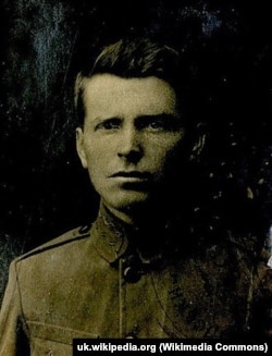 Фото Михайла Бринського з анкети УГК в тогочасній Чехословаччині