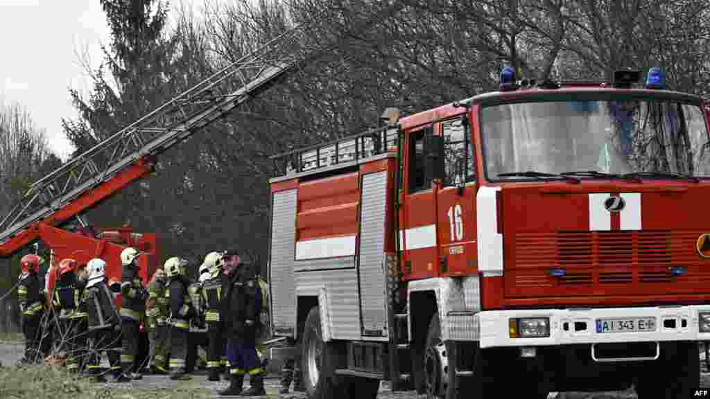 A tűzoltók is nagy erőkkel érkeztek a helyszínre