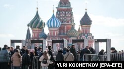 Москва. "Крокус Ситидеги" кол салуудан кийинки текшерүү