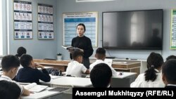 Ыбырай Алтынсарын атындағы №83 мектеп-гимназиясындағы сабақ. Астана, 7 қыркүйек, 2023 жыл.