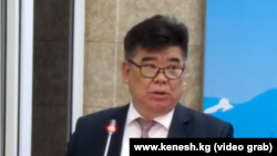 Алтынбек Максүтов.