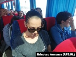 Recunoaștere târzie a efectului pe care lipsa mamei a avut-o asupra fiicei, pentru care prezența părintelui este cel mai prețios dar