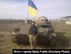 Ерік Глеба під час поїздки в райони проведення АТО, березень 2015 року