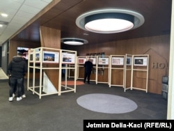 Pamje nga ekspozita për veshjen mirditore.