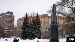 Паметник на Феликс Дзержински, болшевишки лидер и ръководител на ЧК, който се смята за част от културното наследство на Русия. Парк на съветските паметници в центъра на Москва, 25 февруари 2021 г.