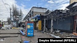 Наслідки обстрілу Херсона, лютий 2023 року. Російські війська фактично щодня обстрілюють Харківщину