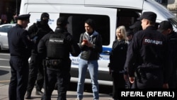 Hapšenje pristalica Alekseja Navaljnog u Sankt Petersburgu, Rusija, 4. jun 2023.