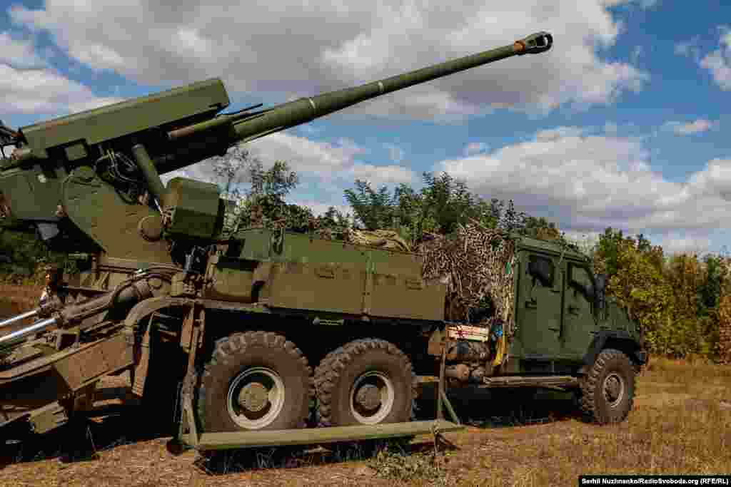 Артустановку виробник ще модернізовує і дороблять деякі &laquo;сирі&raquo; моменти прямо під час війни. Серійно виробляють одразу у декількох варіантах