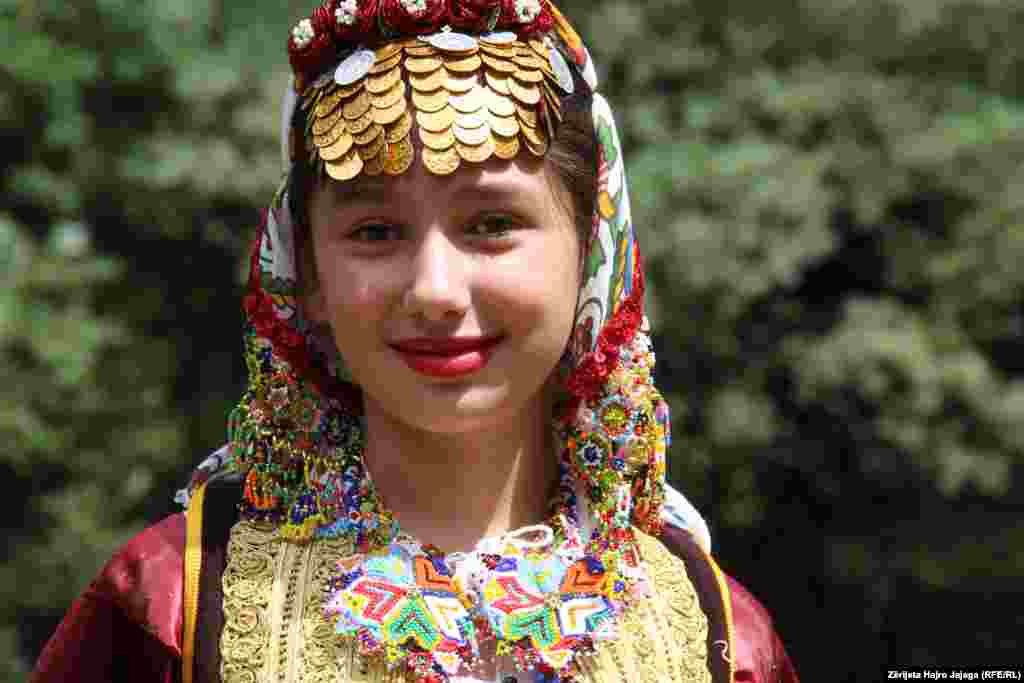 Manifestimi &quot;Takimet e Lumës së Epërme&quot; mbahet të dielën e parë të gushtit tash e disa vjet me radhë, me ç&#39;rast pjesëmarrësit vishen me veshjen tradicionale të Lumës.&nbsp; Luma e Epërme përbëhej nga 27 fshatra, por pjesa më e madhe e tyre tani janë tërësisht të pabanueshme. &nbsp;