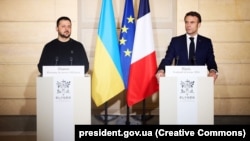 Владимир Зеленский и Эмманюэль Макрон