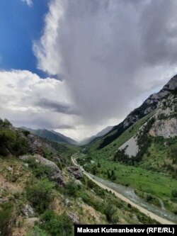 Таластагы Беш-Таш өзөнү.