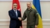Хакан Фідан (праворуч) під час зустрічі назвав експорт зерна та відбудову України серед важливих пунктів порядку денного зустрічі