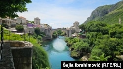 Stari most u Mostaru sagrađen je 1566. godine.