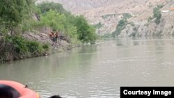 Өзгөчө кырдаалдар министрлиги өлкөдө быйыл сууга чөгүп каза тапкан учурлар көбөйгөнүн эскерткен. Иллюстрациялык сүрөт.